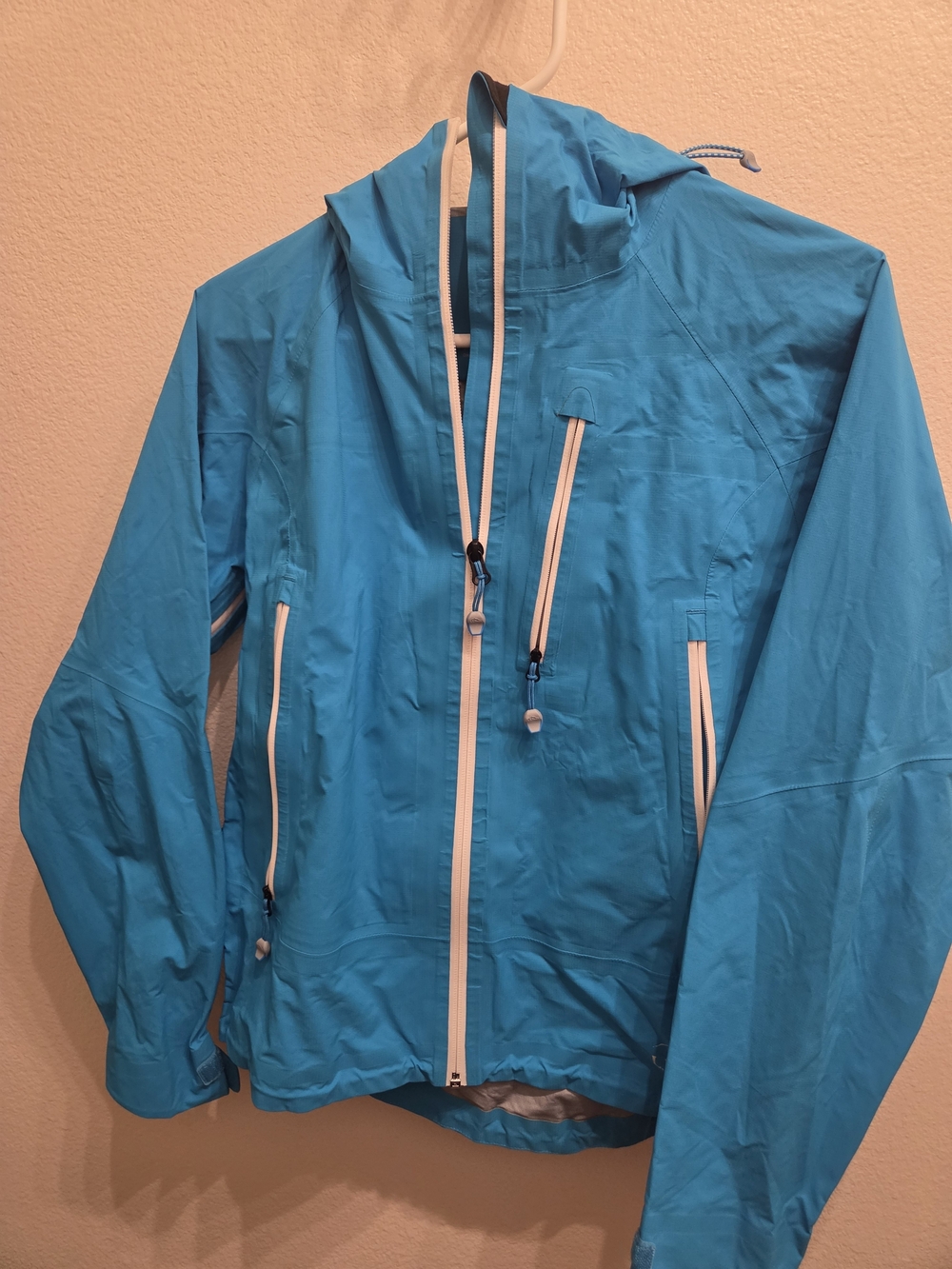 L.L.Bean Women's Turquoise Jacket with White Trim